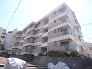 地下鉄西神・山手線伊川谷駅までバス約15分 徒歩3分