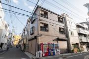 サープラス大場