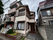 栄町1丁目貸家 1