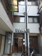東巽貸し家