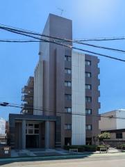 西鉄天神大牟田線西鉄平尾駅まで徒歩8分
