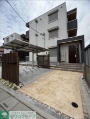 ノーブルラフィネ万平町 A