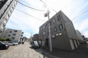 地下鉄南北線南平岸駅まで徒歩4分