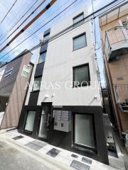 Y′s Court Nakai