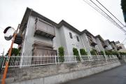 京王線つつじヶ丘駅まで徒歩8分