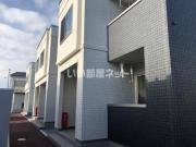 ＪＲ東北本線郡山駅までバス約8分 徒歩12分