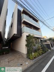 小田急江ノ島線東林間駅まで徒歩9分