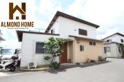 BAN′S HOUSE