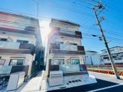 近鉄難波・奈良線八戸ノ里駅まで徒歩11分
