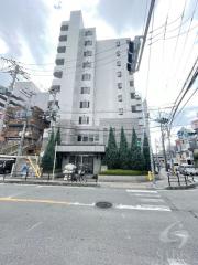 近鉄大阪線近鉄八尾駅まで徒歩3分