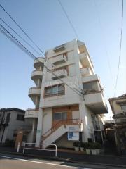 HOUSE2001