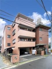 地下鉄箱崎線箱崎宮前駅まで徒歩7分