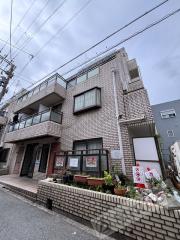 近鉄難波・奈良線今里駅まで徒歩2分