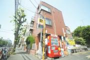 東急田園都市線三軒茶屋駅まで徒歩15分