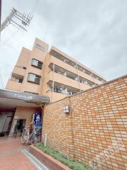 近鉄難波・奈良線河内小阪駅まで徒歩10分
