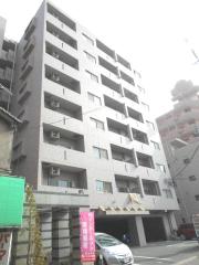 ブルーアイズ中央