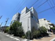 WEST APARTMENT