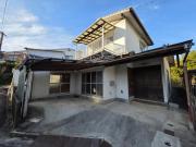 亀川四の湯町戸建て