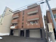 地下鉄東豊線栄町駅まで徒歩13分