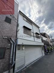 本町3丁目ガレージハウス