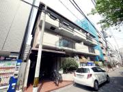 近鉄難波・奈良線河内小阪駅まで徒歩4分
