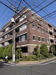 東急東横線都立大学駅まで徒歩20分