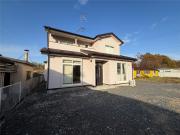 階上町蒼前東2丁目貸家