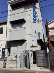 南海本線湊駅まで徒歩15分