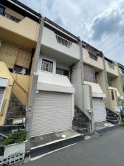 如是町テラスハウス