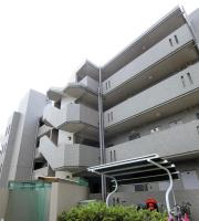 東急東横線武蔵小杉駅までバス約12分 徒歩5分