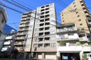 広島電鉄宇品線中電前駅まで徒歩9分
