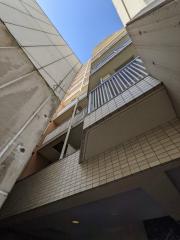 地下鉄谷町線谷町四丁目駅まで徒歩1分