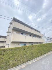 南海泉北線泉ケ丘駅まで徒歩16分