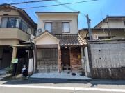 京福電鉄北野線龍安寺駅まで徒歩7分