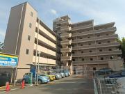 大阪モノレール彩都線阪大病院前駅まで徒歩4分