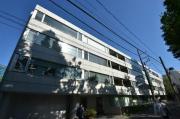 ＪＲ山手線原宿駅まで徒歩4分