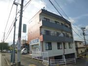 ＪＲ東海道本線平塚駅までバス約17分 徒歩1分