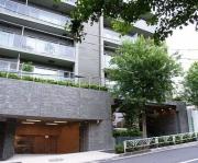 都営大江戸線国立競技場駅まで徒歩8分