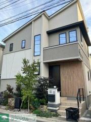 多摩都市モノレール泉体育館駅まで徒歩18分