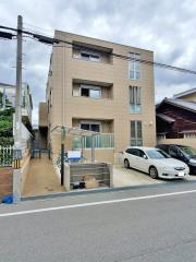ＪＲ東海道本線甲子園口駅まで徒歩13分