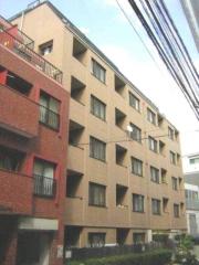 都営大江戸線牛込柳町駅まで徒歩3分
