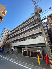 地下鉄七隈線渡辺通駅まで徒歩6分