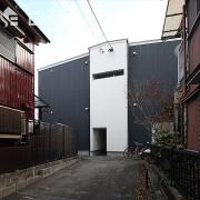 アドラブール新守山