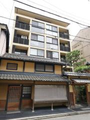 ヴィラスタジオーネ御所南