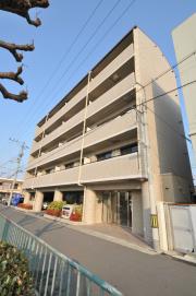 近鉄大阪線河内山本駅まで徒歩27分