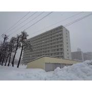 真駒内緑町団地1号棟