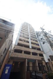 地下鉄御堂筋線心斎橋駅まで徒歩4分