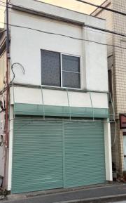 桜とひなたのガレージハウス