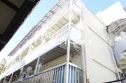 京王井の頭線新代田駅まで徒歩15分