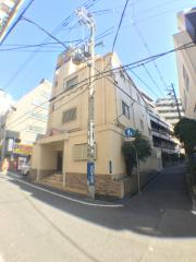 地下鉄西神・山手線新神戸駅まで徒歩2分